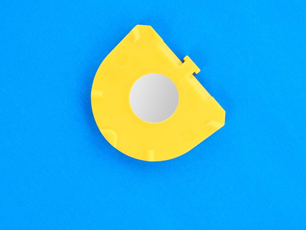 Magnet Model Plağı